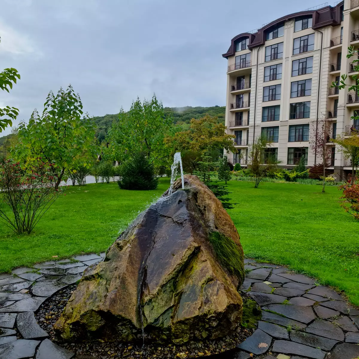 Готель «Ірис»