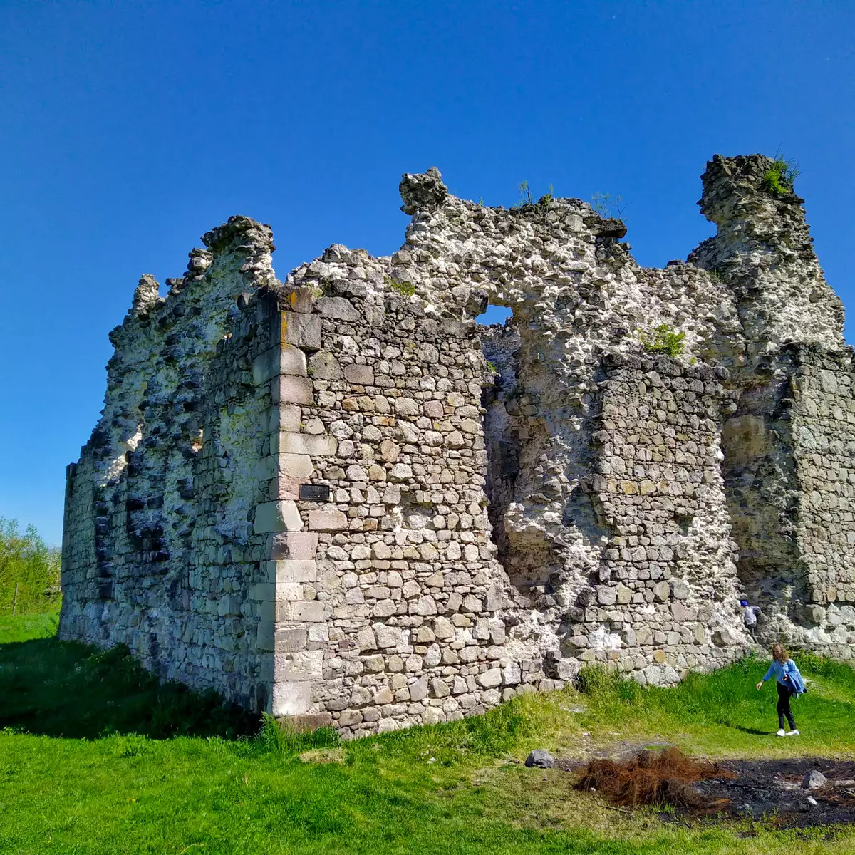 Середнянський замок тамплієрів