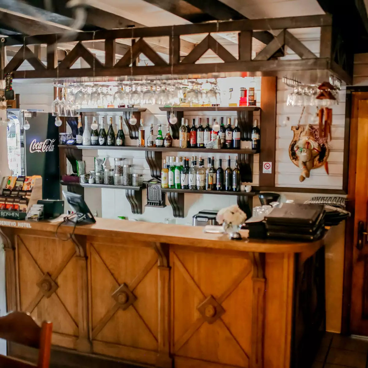 Restaurant “Zhy Nya Evo”