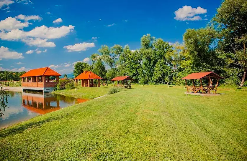 Готель «Illara»