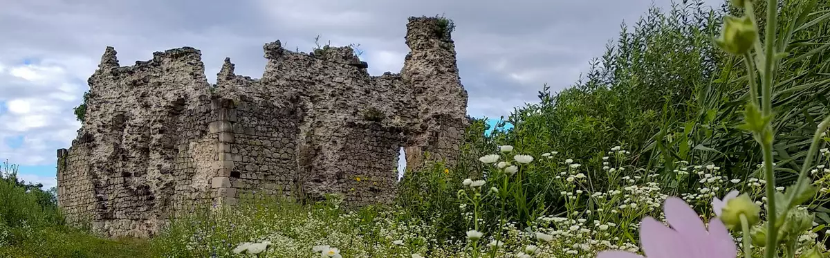 Середнянський замок тамплієрів