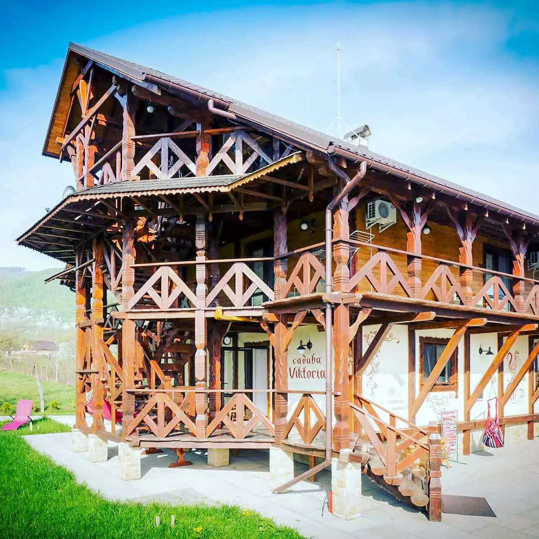 Manor “Victoria”