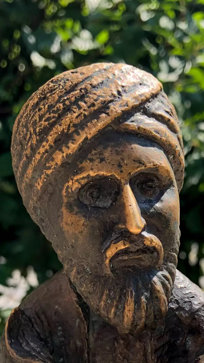 Міні-скульптура «Мухаммад аль-Ідрісі»