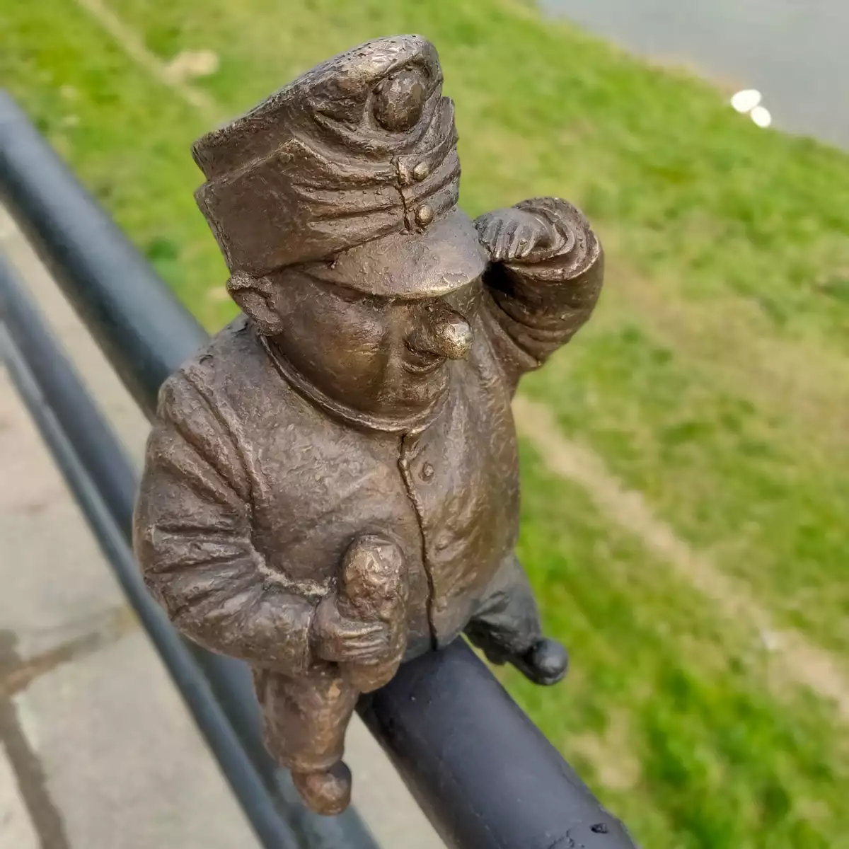 Міні-скульптура Бравий солдат Швейк