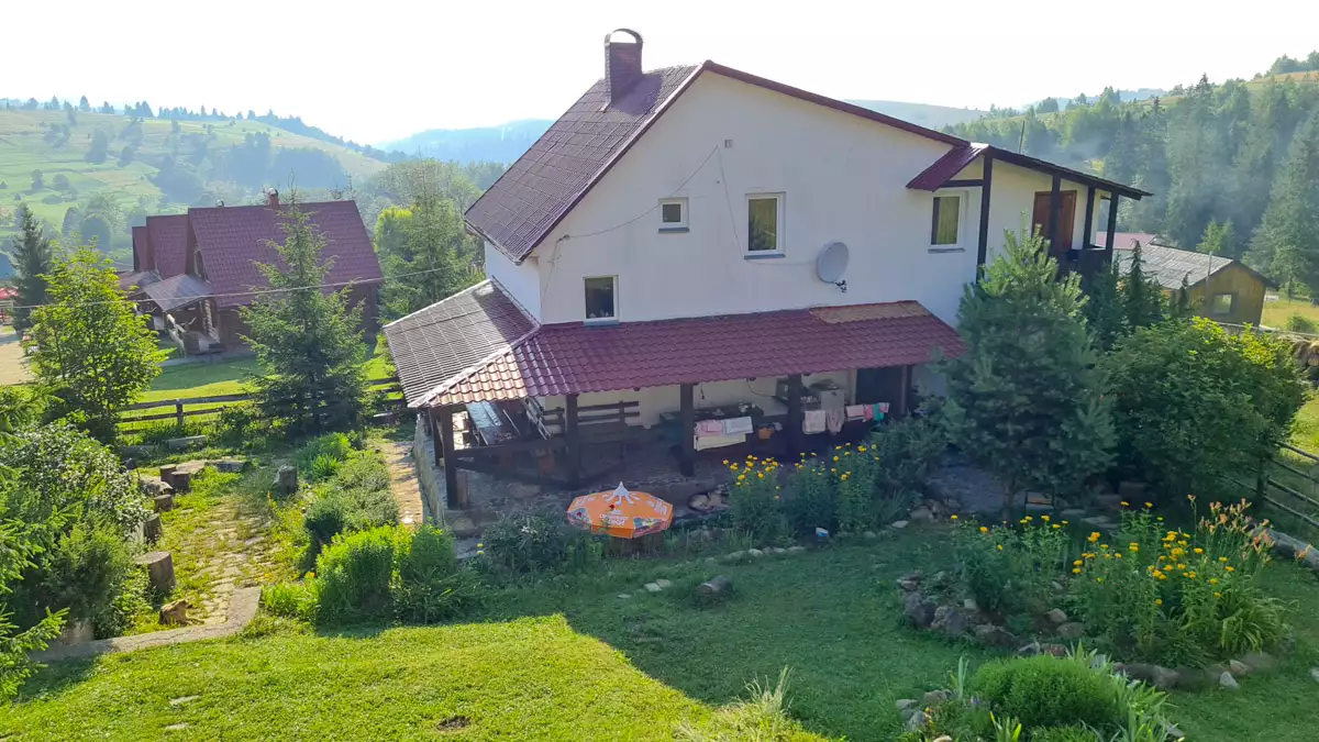 Садиба «Під горою» у Подобовці