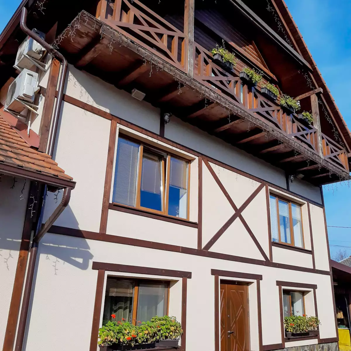 Гостьовий будинок «Любава» у Поляні