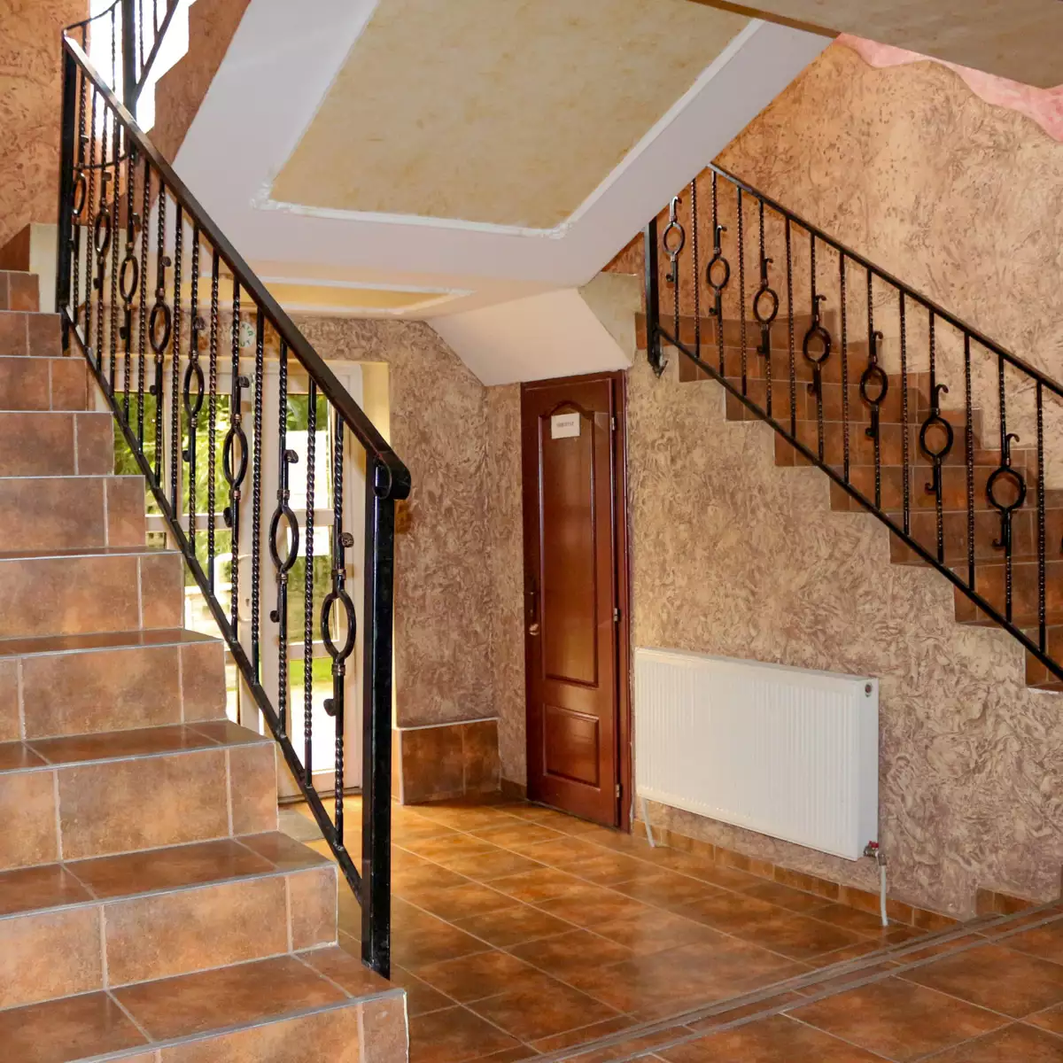 Готельний комплекс «Славутич Закарпаття»