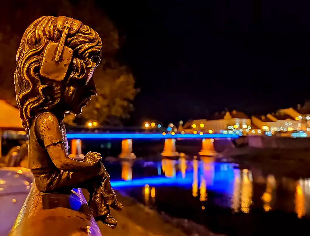 Міні-скульптура «Джон Лорд»