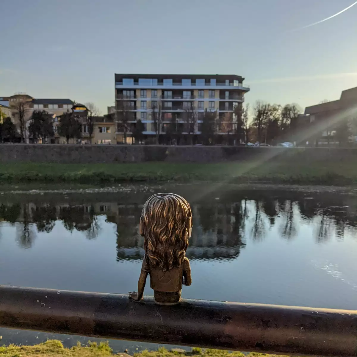 Міні-скульптура «Джон Лорд»