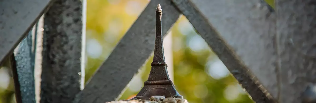 Міні-скульптура «Ейфелева вежа»