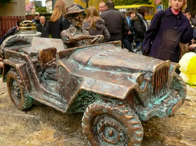 Міні-скульптура Гаврила Глюка