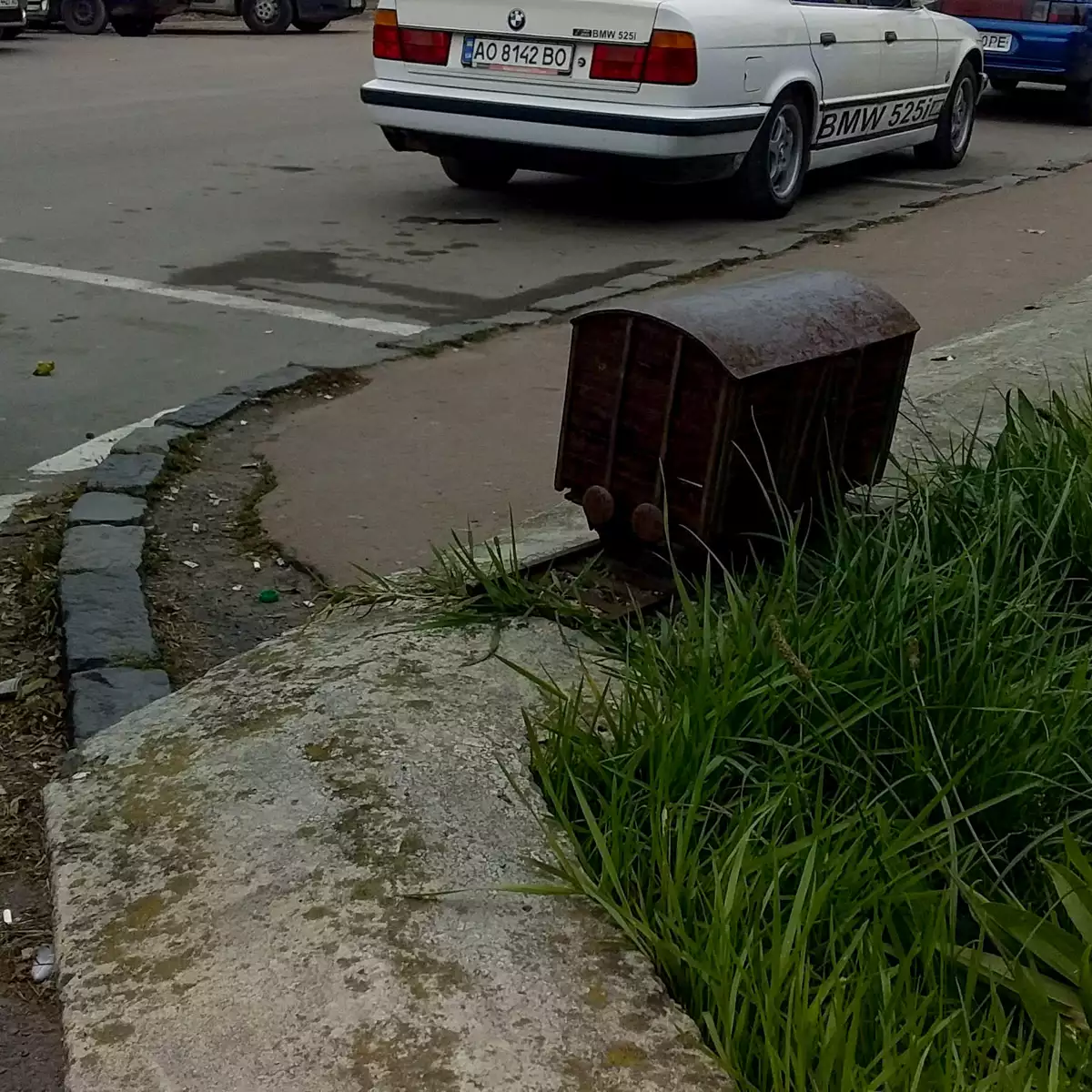 Міні-скульптура «Hasta la vista, Lenin!»