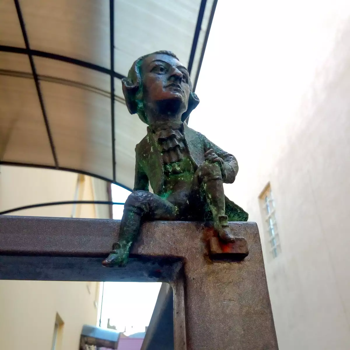 Міні-скульптура Вольфганга Амадея Моцарта