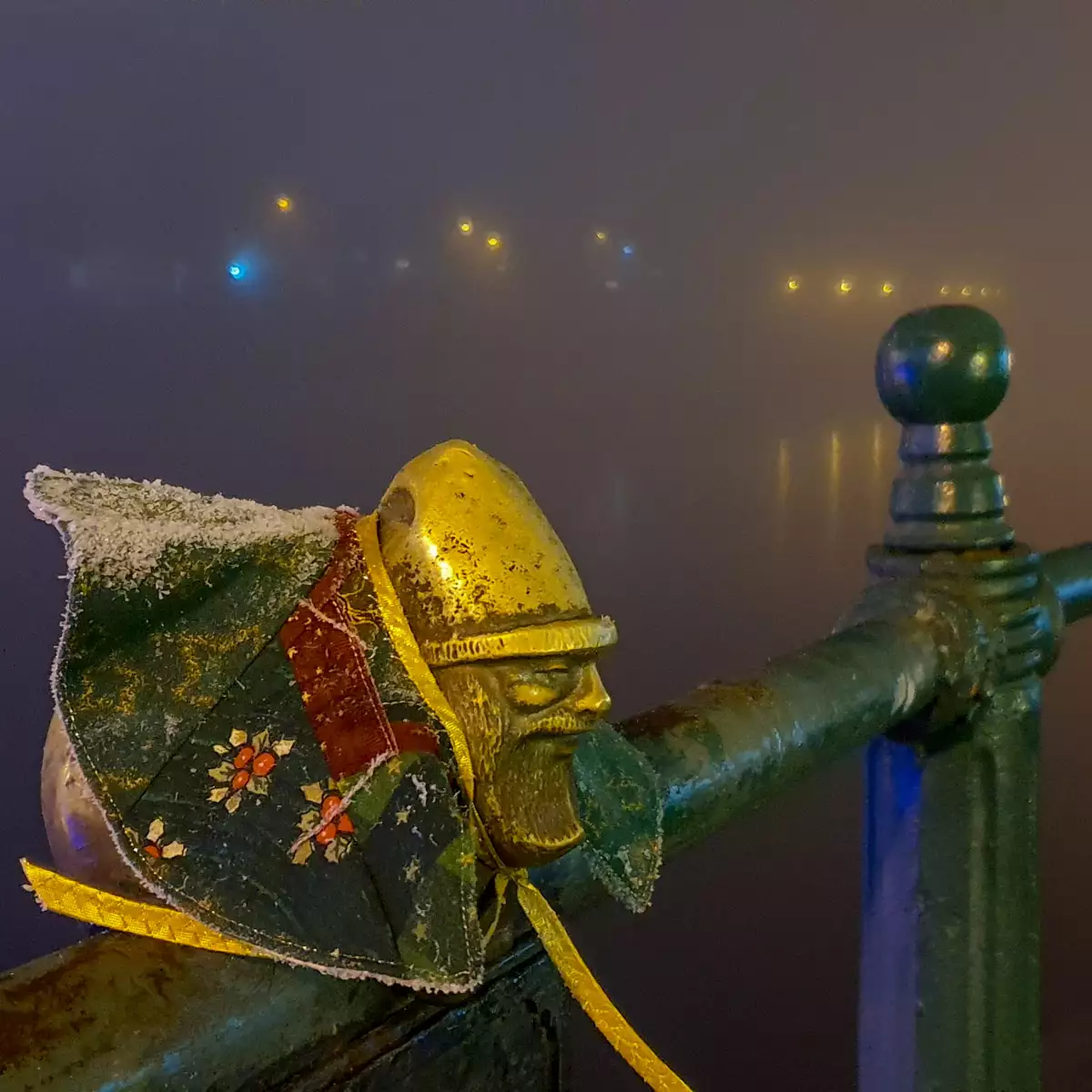 Міні-скульптура Миколайчик – помічник святого Миколая