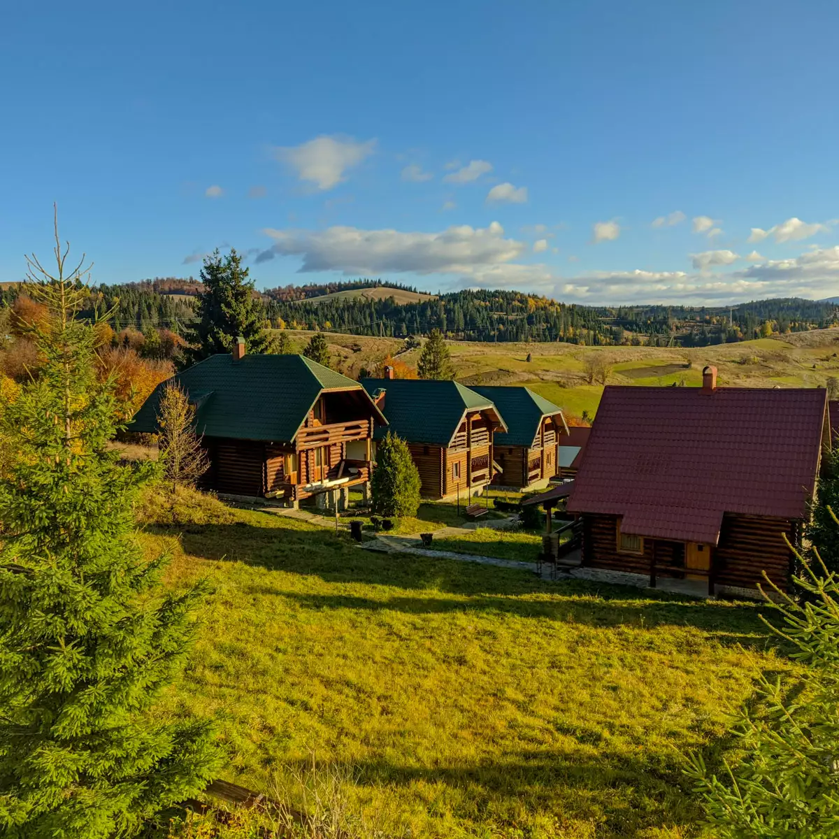 Manor “Under the mountain”