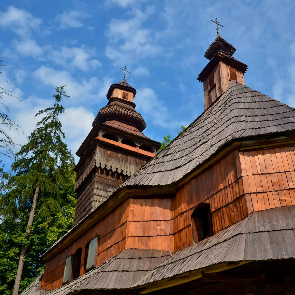 Церква святого Миколая в селі Чорноголова