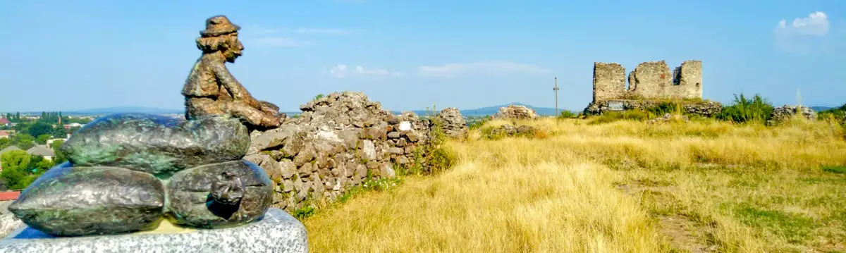 Виноградівський замок Канків