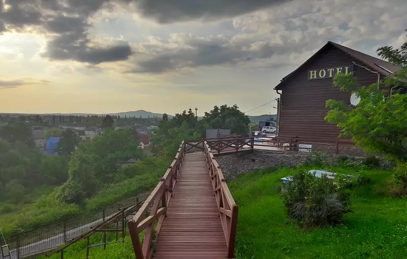 Готелі у Виноградові