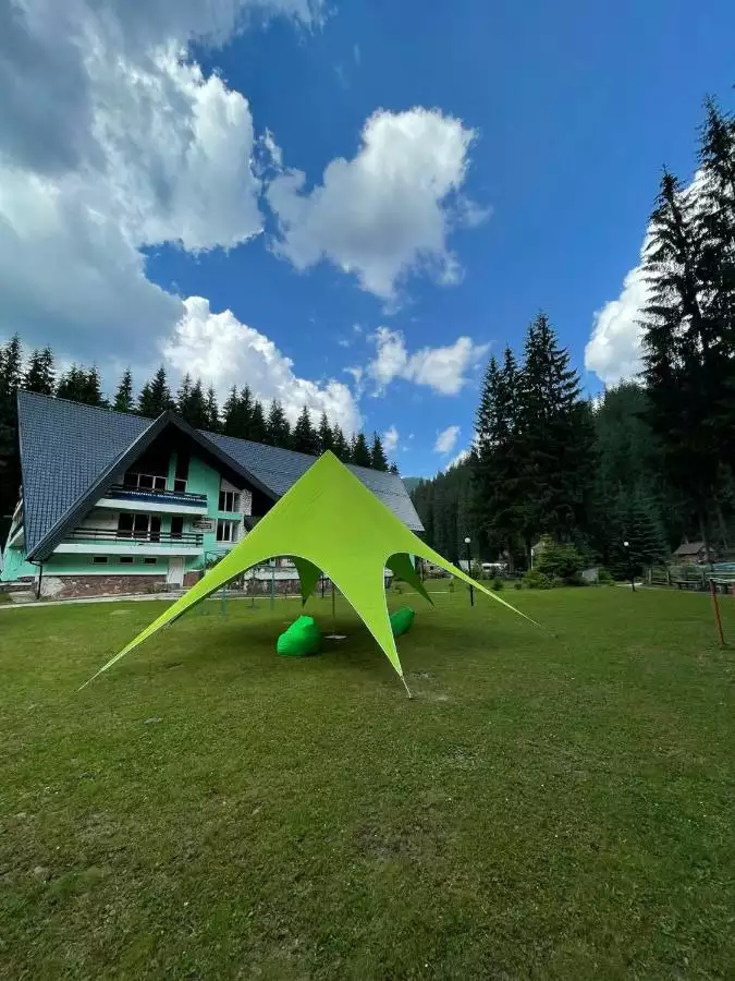 Готель «Синевирське озеро»